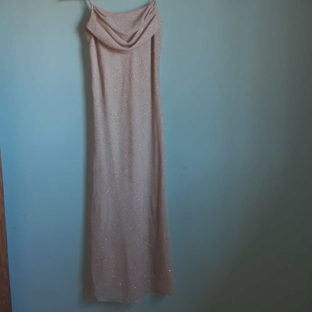 Karina nites formal womens gown size 6 sparkly